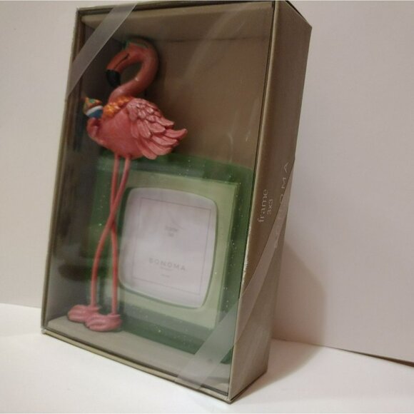 3D Flamingo Picture Frame, Sonoma, NEW in Box, Fits 3x3 Photo, Beachy Tropical - Picture 4 of 7